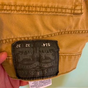 Levi 514 Khaki Pants